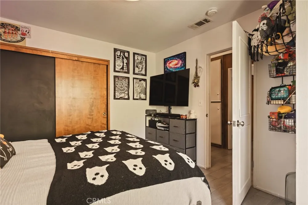 1214 Aleutian Lake Arrowhead, CA 92352