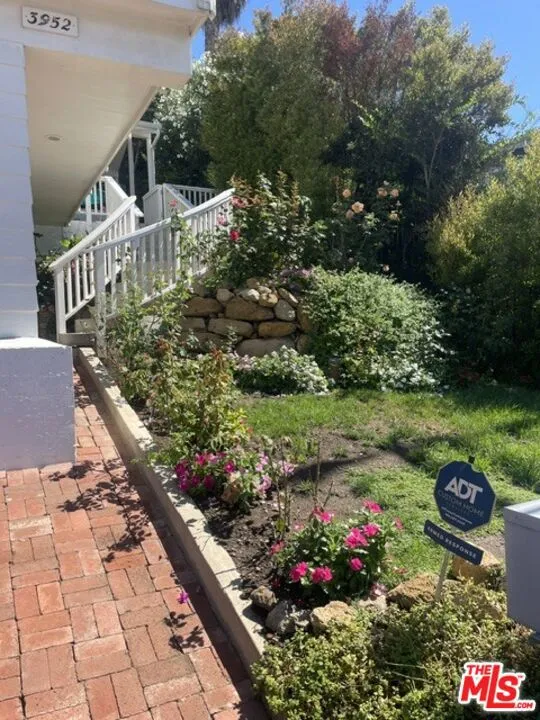 3952 Las Flores Canyon Road Malibu, CA 90265