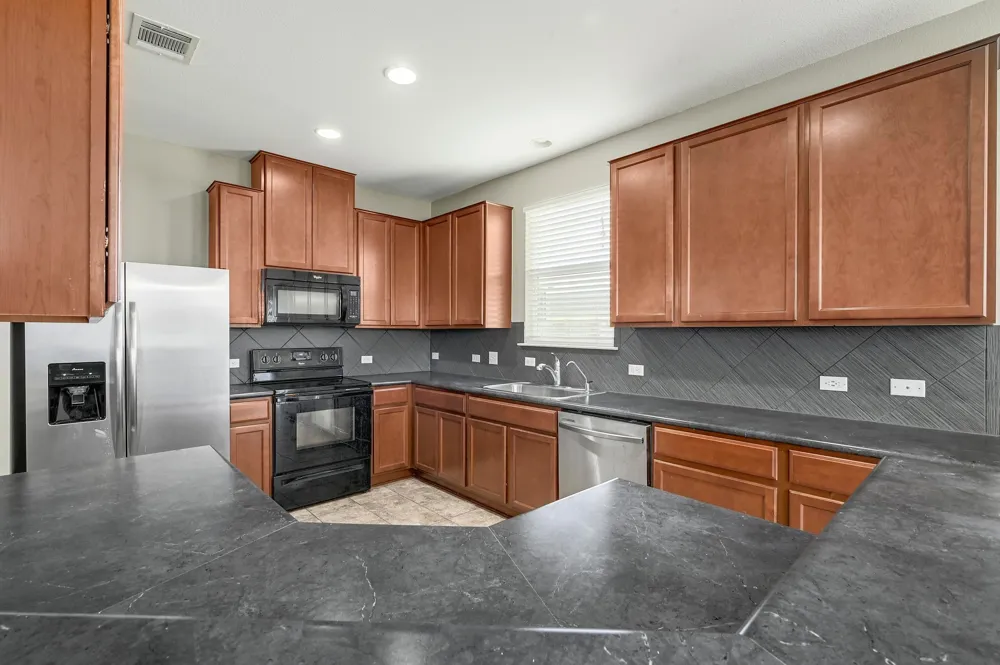 191 Cushman Drive Kyle, TX 78640