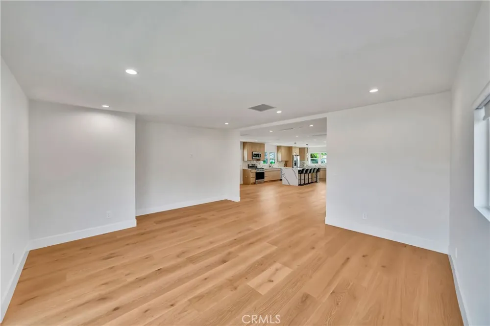 23635 Marylee st Woodland Hills, CA 91367