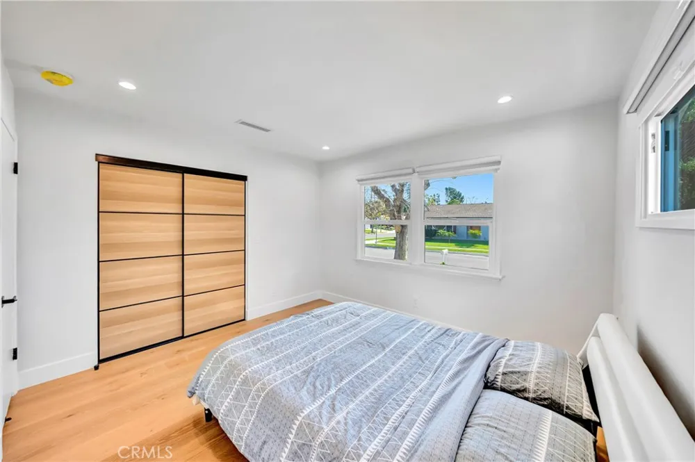 23635 Marylee st Woodland Hills, CA 91367
