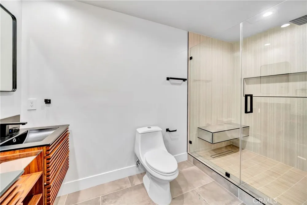 23635 Marylee st Woodland Hills, CA 91367