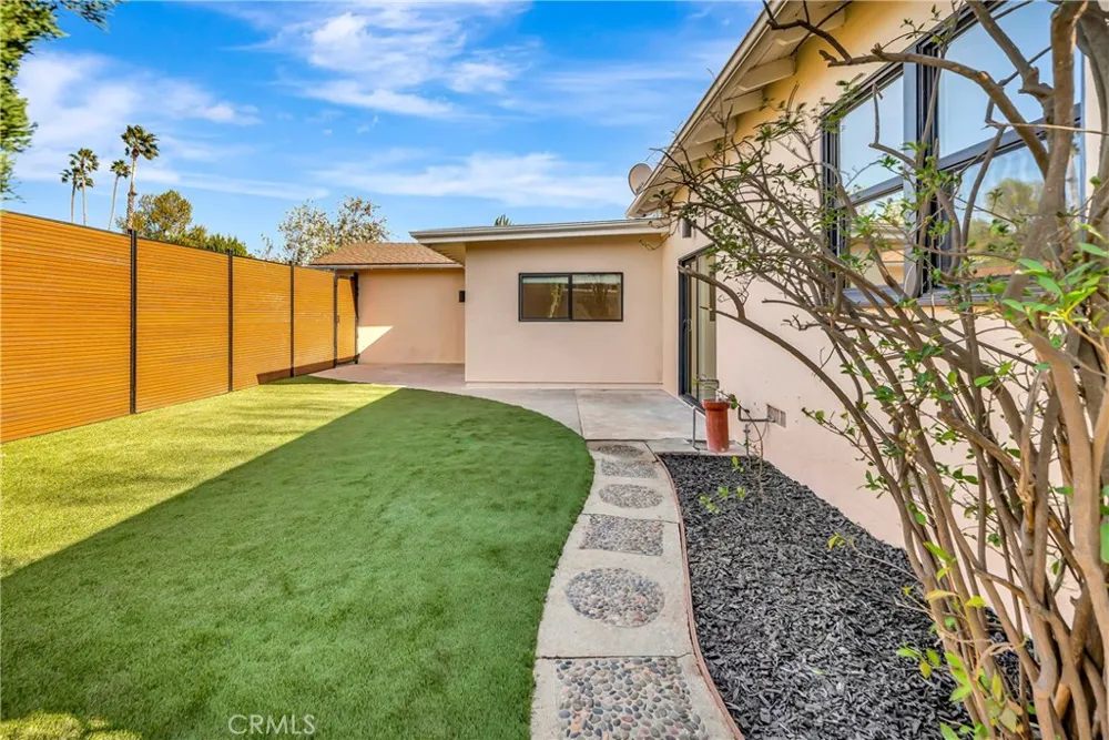 23635 Marylee st Woodland Hills, CA 91367