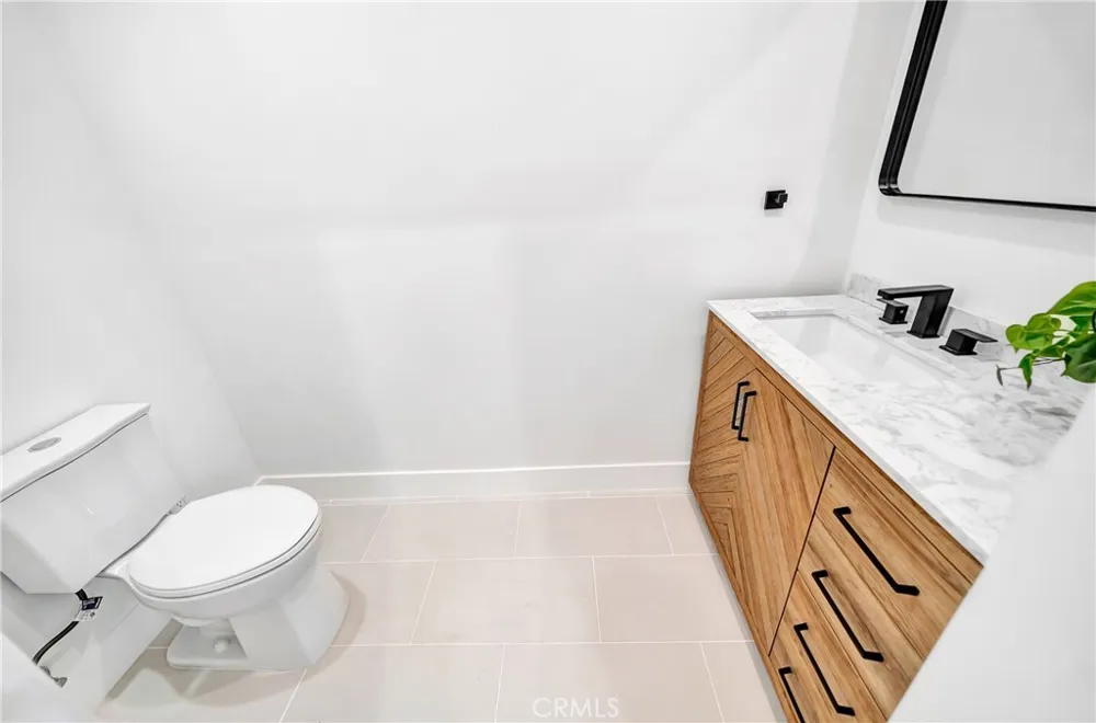 23635 Marylee st Woodland Hills, CA 91367