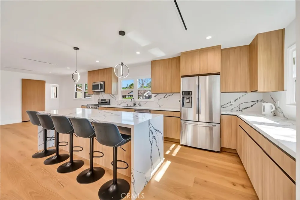 23635 Marylee st Woodland Hills, CA 91367