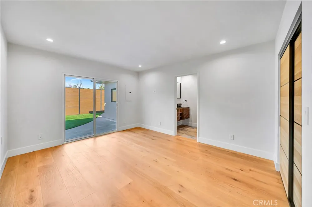 23635 Marylee st Woodland Hills, CA 91367