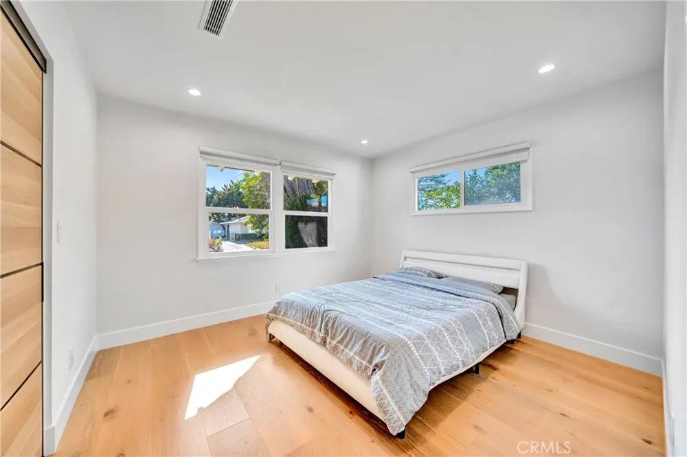23635 Marylee st Woodland Hills, CA 91367