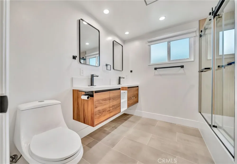23635 Marylee st Woodland Hills, CA 91367