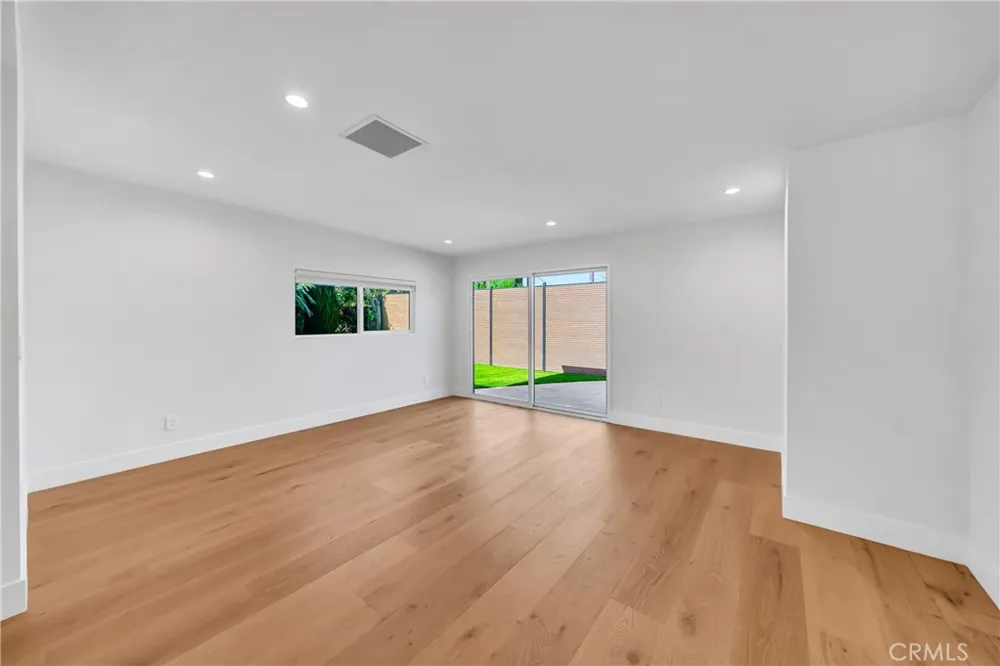 23635 Marylee st Woodland Hills, CA 91367