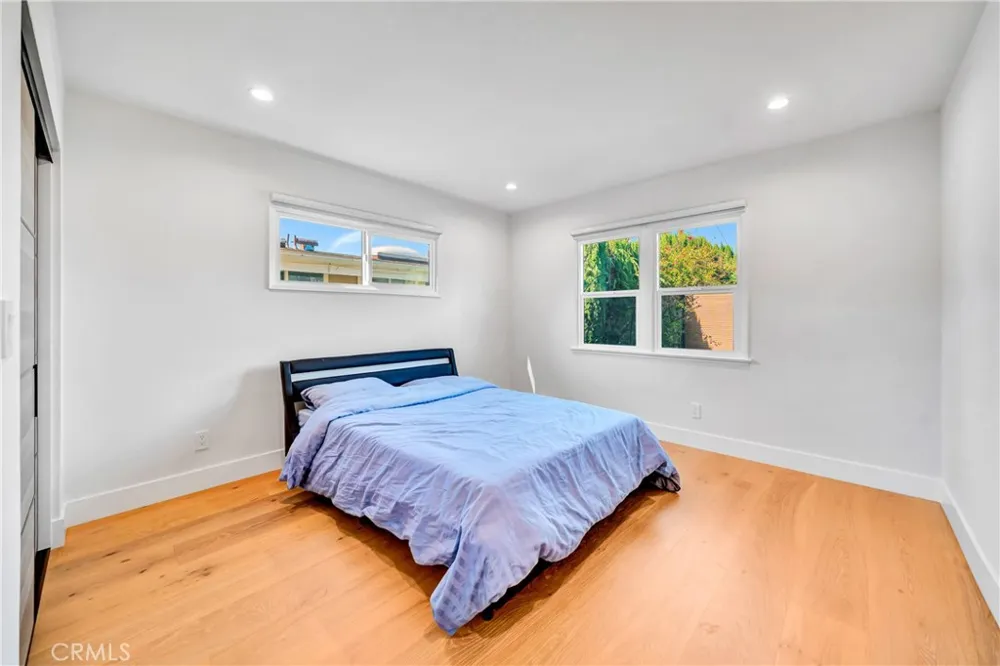 23635 Marylee st Woodland Hills, CA 91367