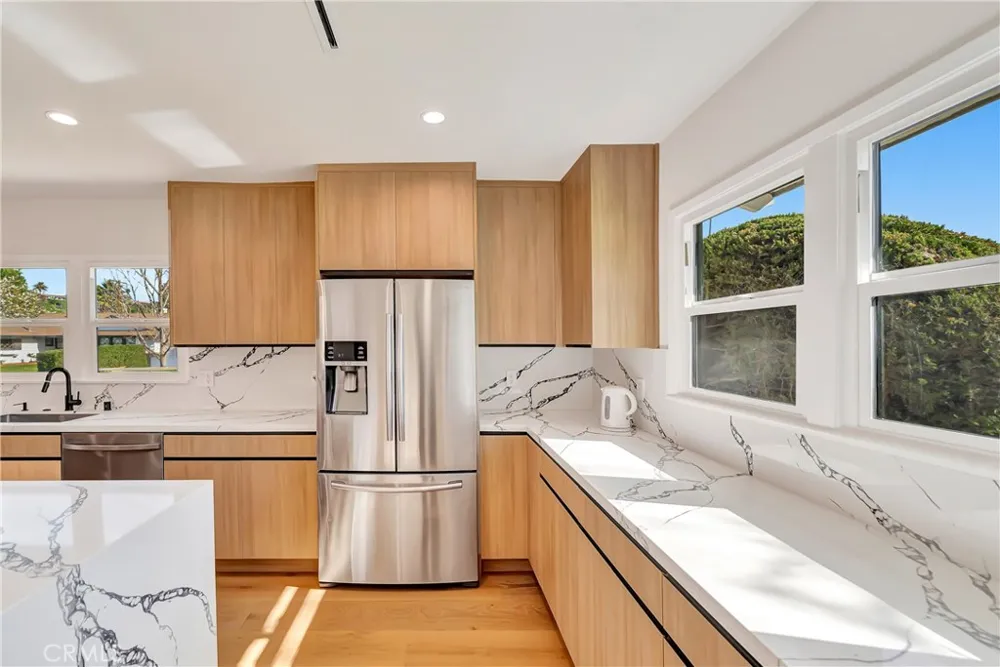 23635 Marylee st Woodland Hills, CA 91367