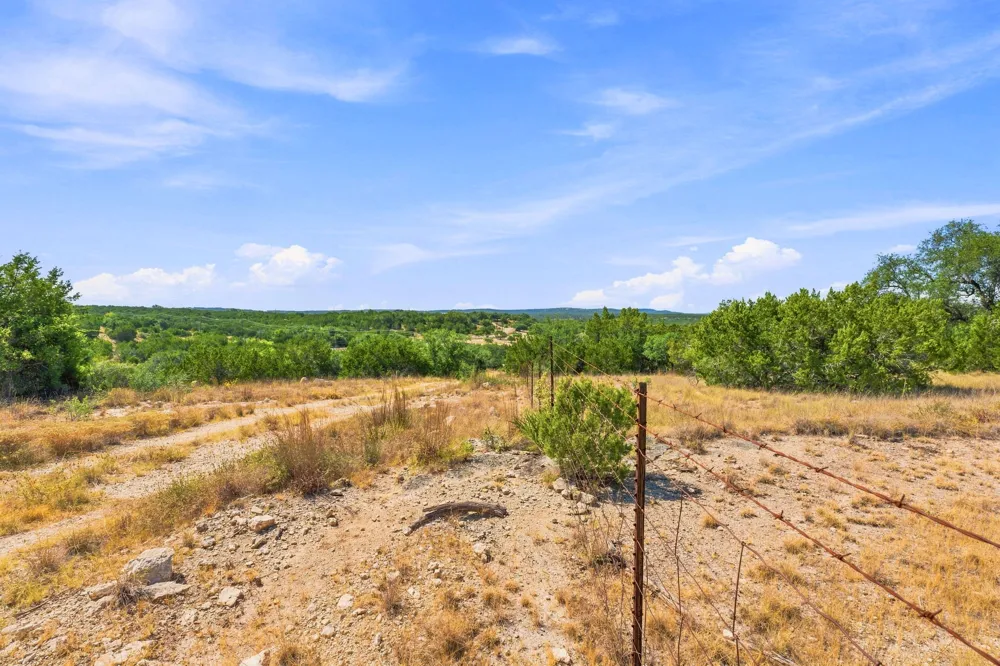 640 Sycamore Creek Drive Dripping Springs, TX 78620