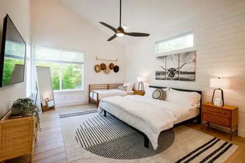 10206 Aqua Azul Court