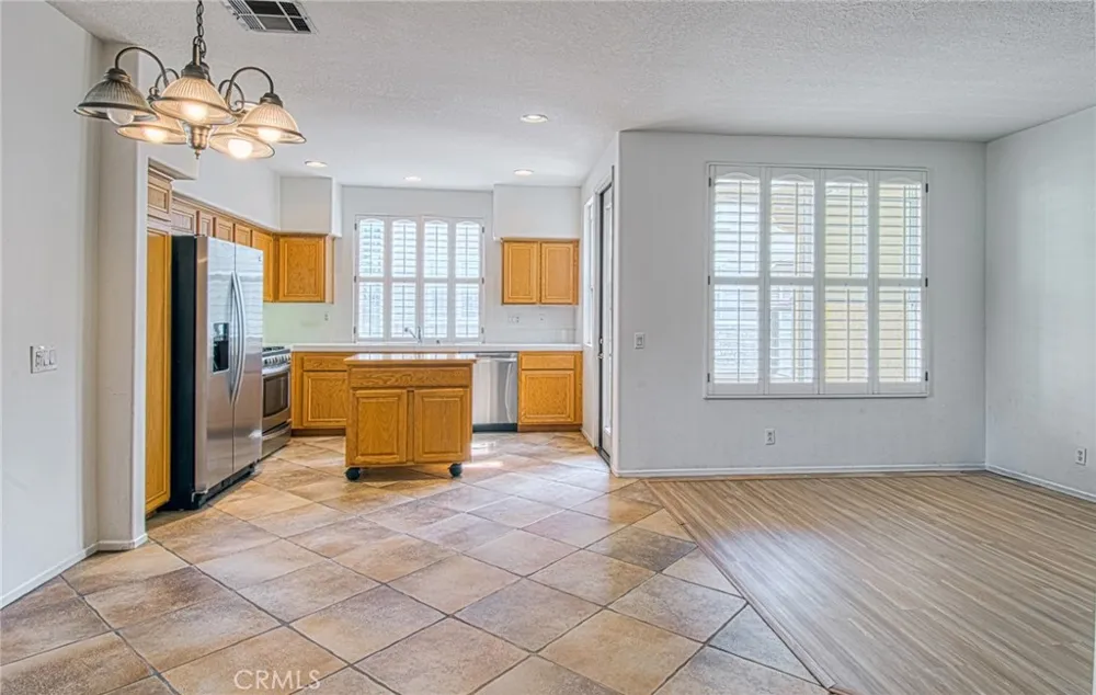 808 Terra Bella Irvine, CA 92602