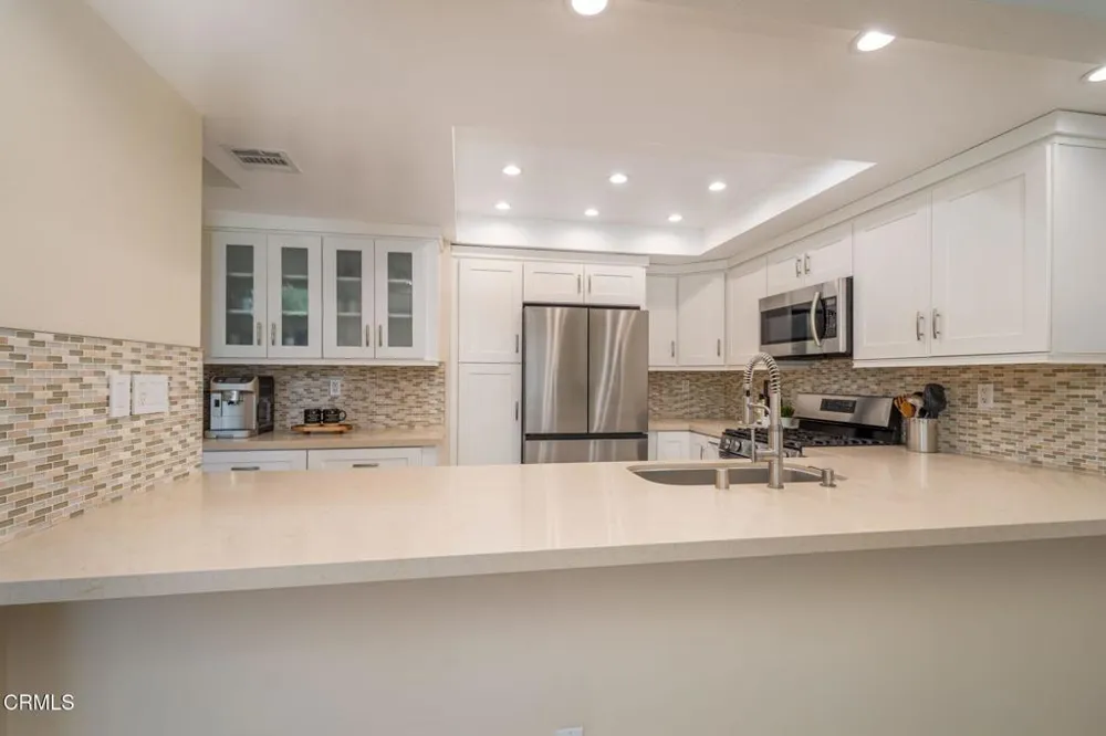 2029 Shoemaker Lane Thousand Oaks, CA 91320