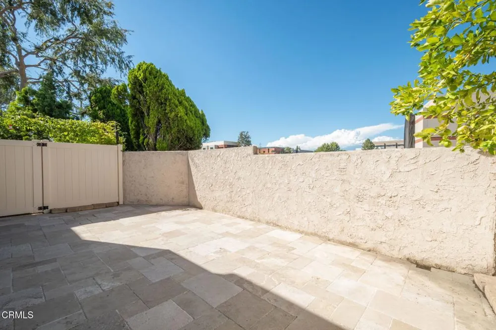 2029 Shoemaker Lane Thousand Oaks, CA 91320