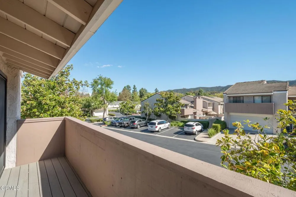 2029 Shoemaker Lane Thousand Oaks, CA 91320