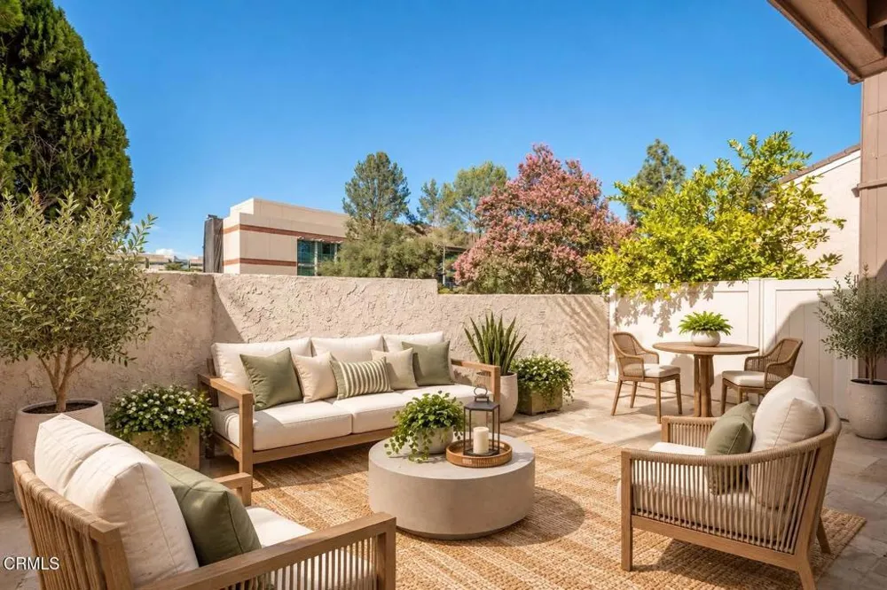2029 Shoemaker Lane Thousand Oaks, CA 91320