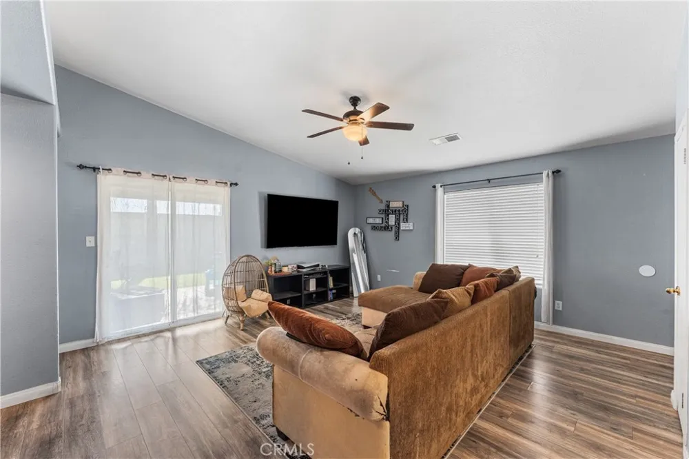 6606 Cerralvo Bakersfield, CA 93307