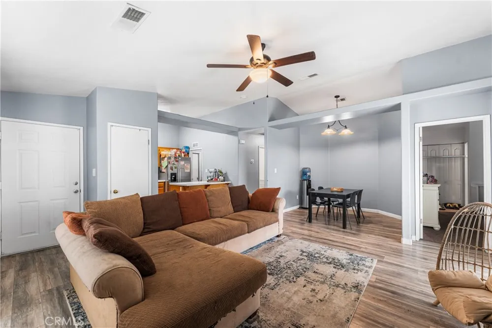 6606 Cerralvo Bakersfield, CA 93307