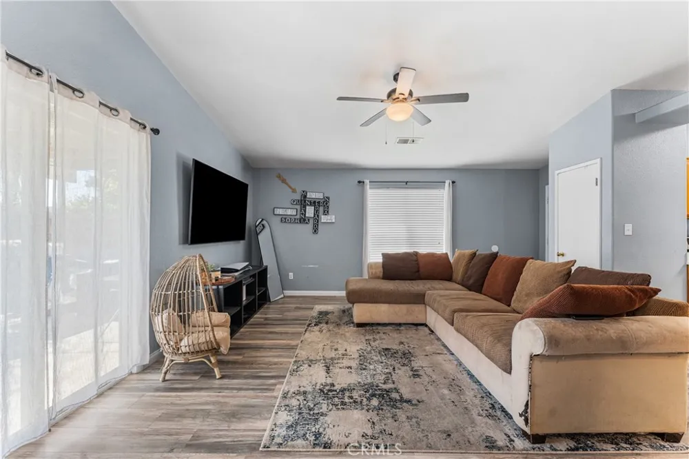 6606 Cerralvo Bakersfield, CA 93307