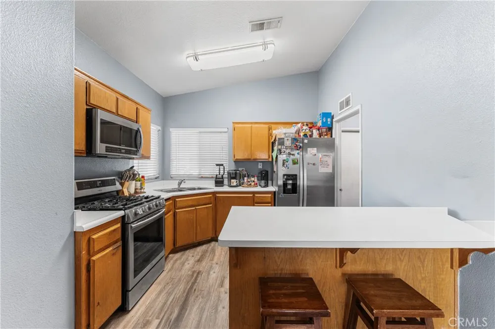 6606 Cerralvo Bakersfield, CA 93307