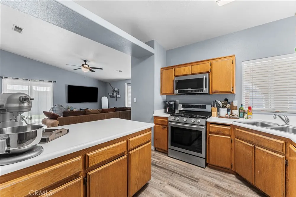 6606 Cerralvo Bakersfield, CA 93307