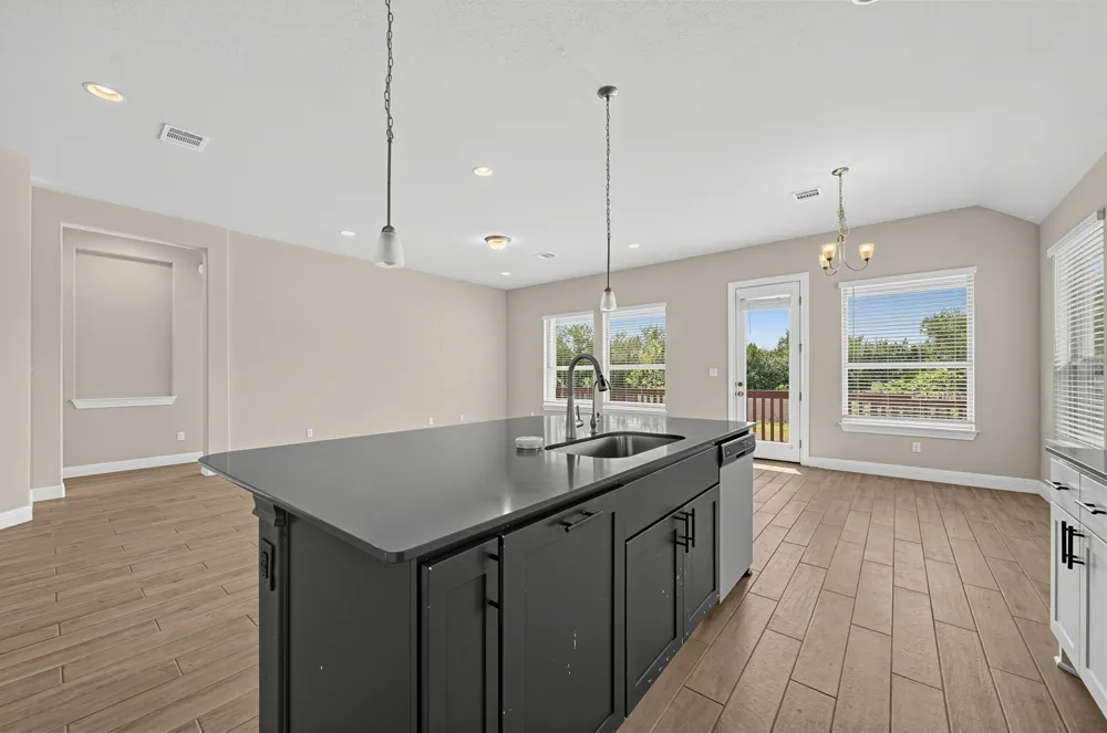 734 Treadwell Lane Kyle, TX 78640