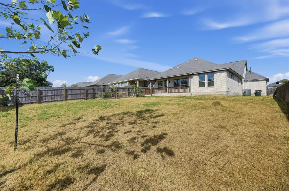 734 Treadwell Lane Kyle, TX 78640