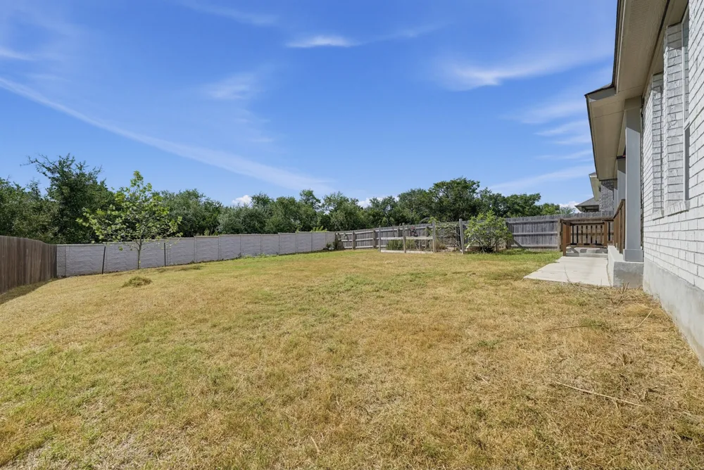 734 Treadwell Lane Kyle, TX 78640