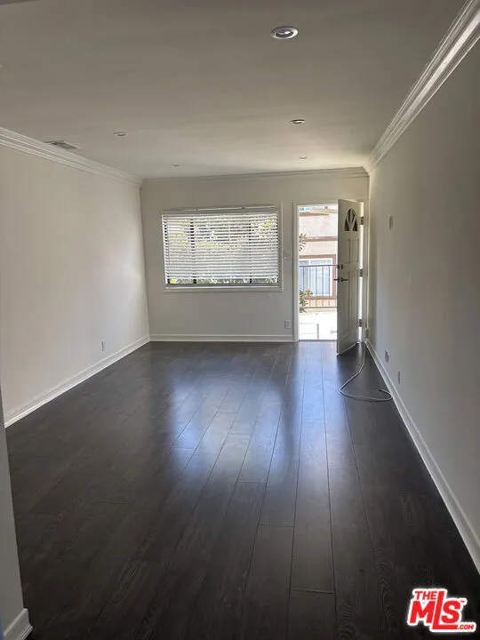 14311 Magnolia Boulevard Los Angeles, CA 91423