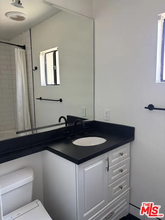 14311 Magnolia Boulevard Los Angeles, CA 91423