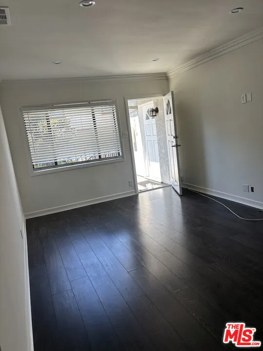 14311 Magnolia Boulevard Los Angeles, CA 91423