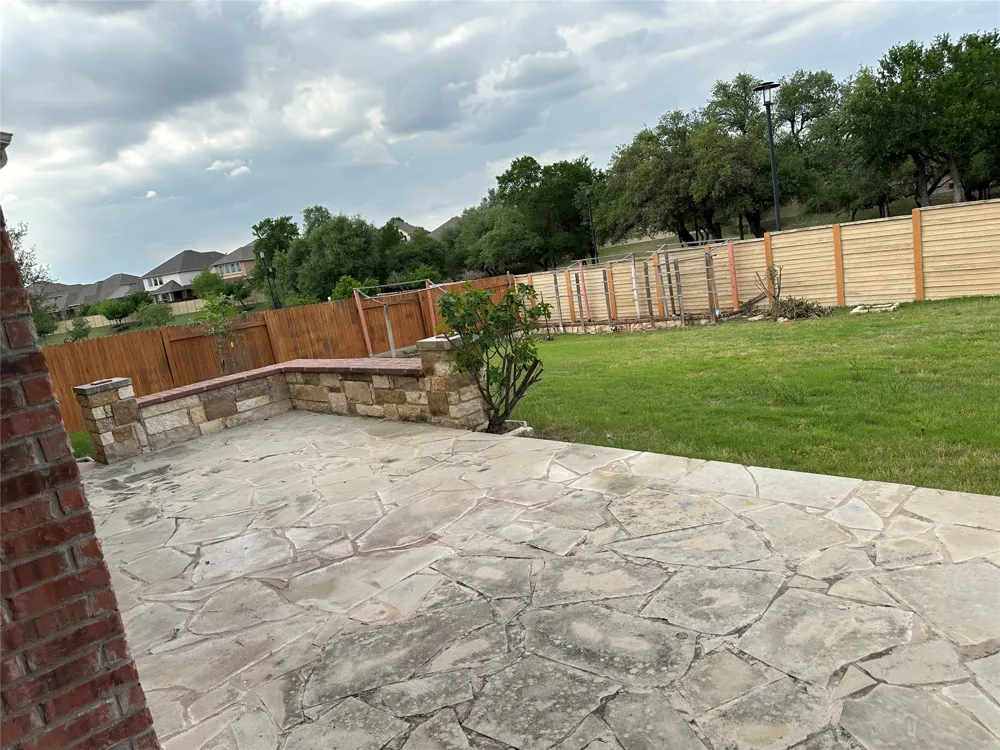 4237 Privacy Hedge Street Leander, TX 78641