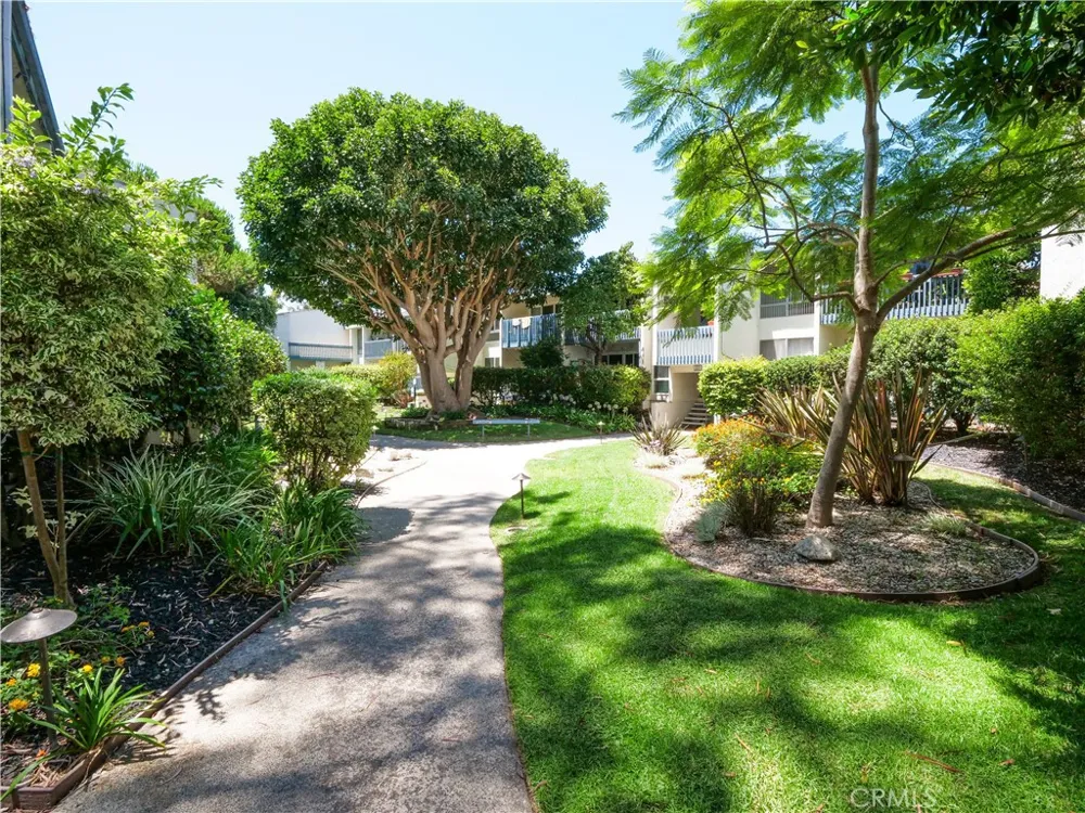 822 Camino Real #202 Redondo Beach, CA 90277