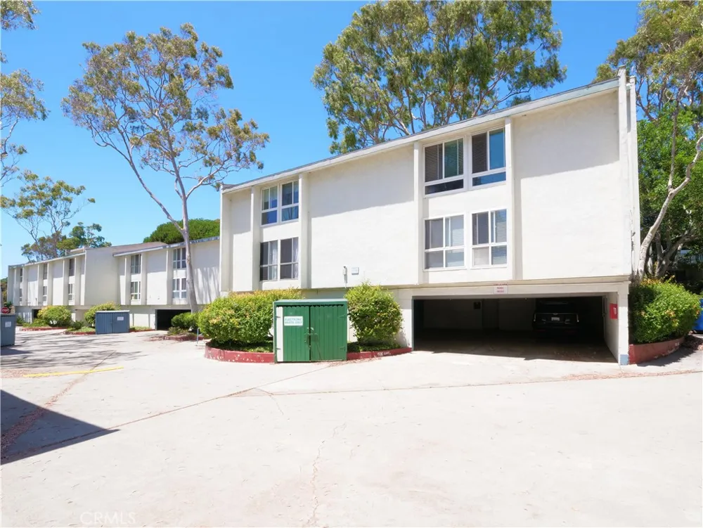 822 Camino Real #202 Redondo Beach, CA 90277