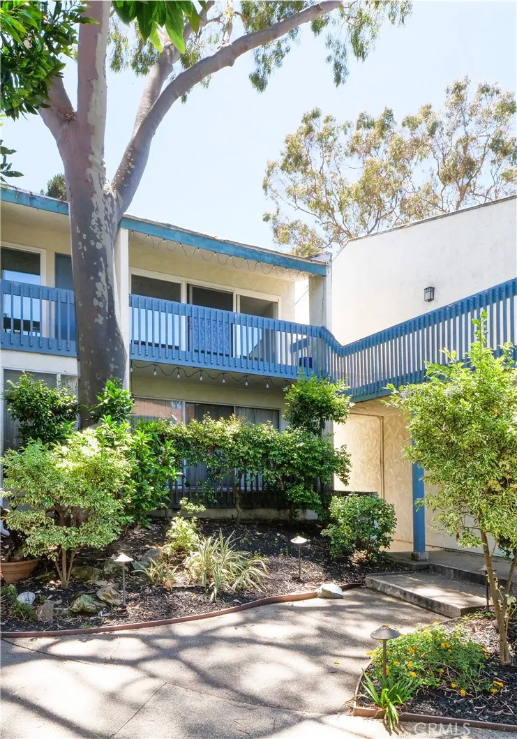 822 Camino Real #202 Redondo Beach, CA 90277
