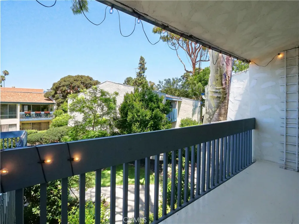 822 Camino Real #202 Redondo Beach, CA 90277