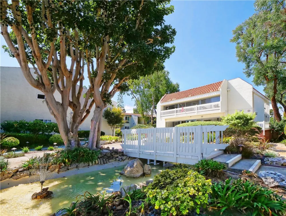 822 Camino Real #202 Redondo Beach, CA 90277