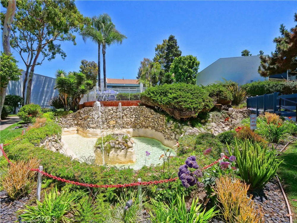 822 Camino Real #202 Redondo Beach, CA 90277