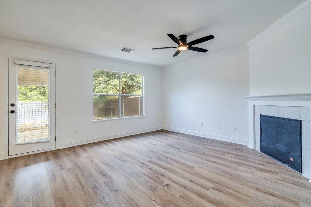 1106 Hughmont Drive Pflugerville, TX 78660