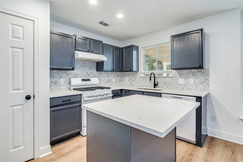 1106 Hughmont Drive Pflugerville, TX 78660
