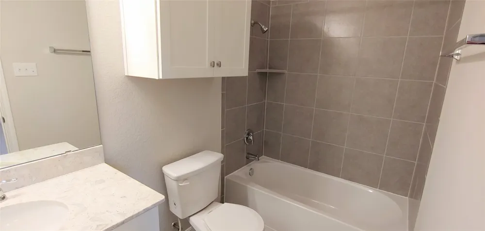 7220 Wyoming Springs Drive #902 Round Rock, TX 78681