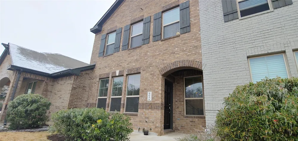 7220 Wyoming Springs Drive #902 Round Rock, TX 78681