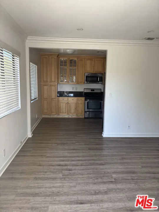 14311 Magnolia Boulevard Los Angeles, CA 91423