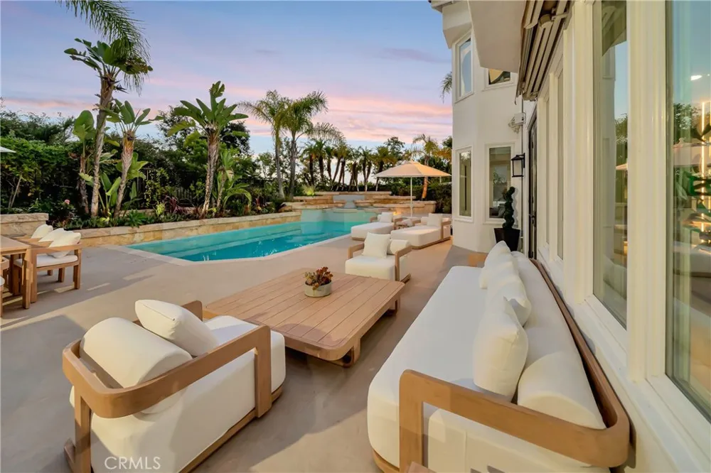 3793 Camino Codorniz Calabasas, CA 91302