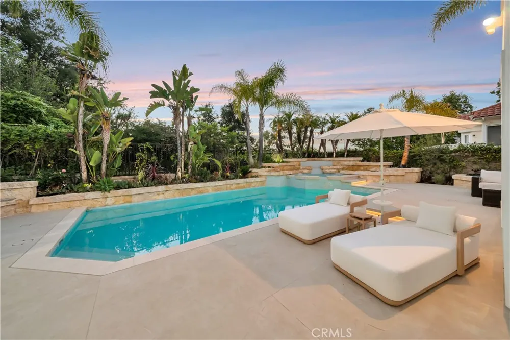 3793 Camino Codorniz Calabasas, CA 91302