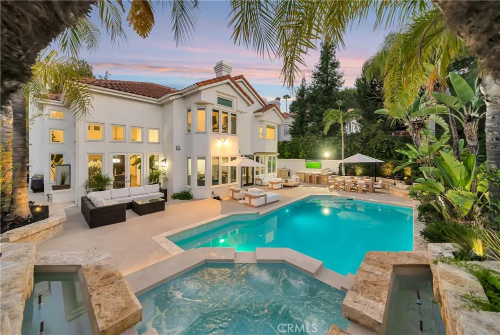 3793 Camino Codorniz Calabasas, CA 91302