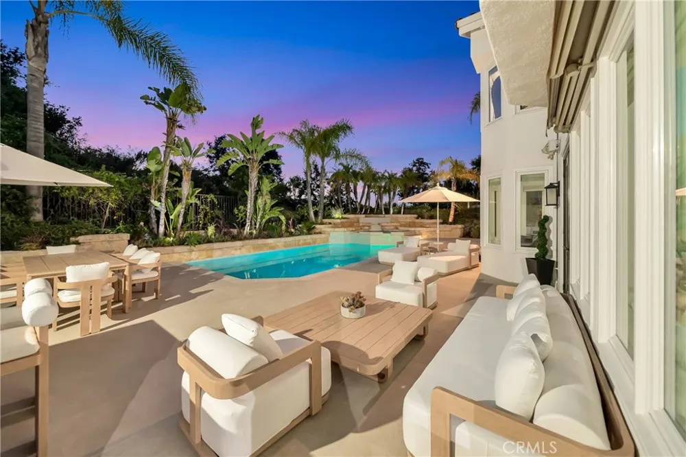 3793 Camino Codorniz Calabasas, CA 91302
