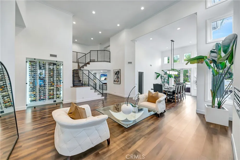 3793 Camino Codorniz Calabasas, CA 91302